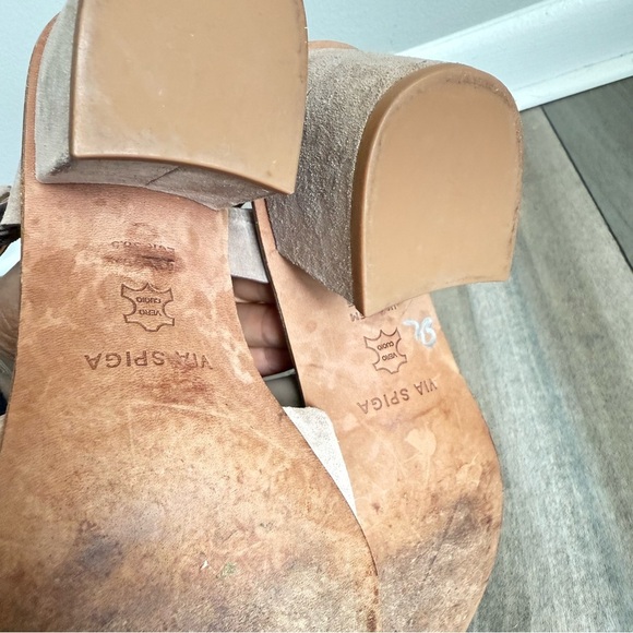 Via Spiga Women's Suede Block Heel Ankle Strap Sandals beige size 8.5 - Picture 4 of 5
